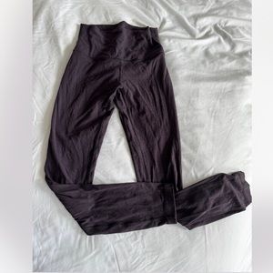 Lulu Lemon pretty plum 25” align legging